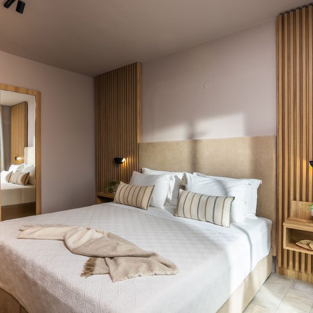 petra-nera-skiathos-comfort-room-02