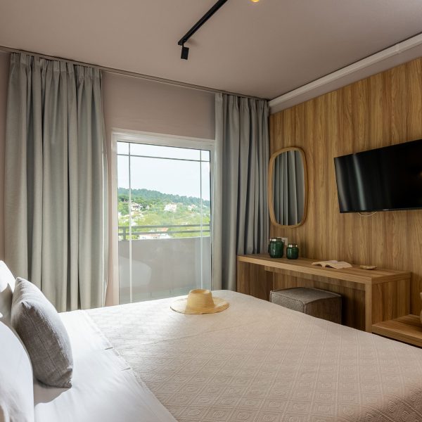 petra-nera-skiathos-comfort-suite-03