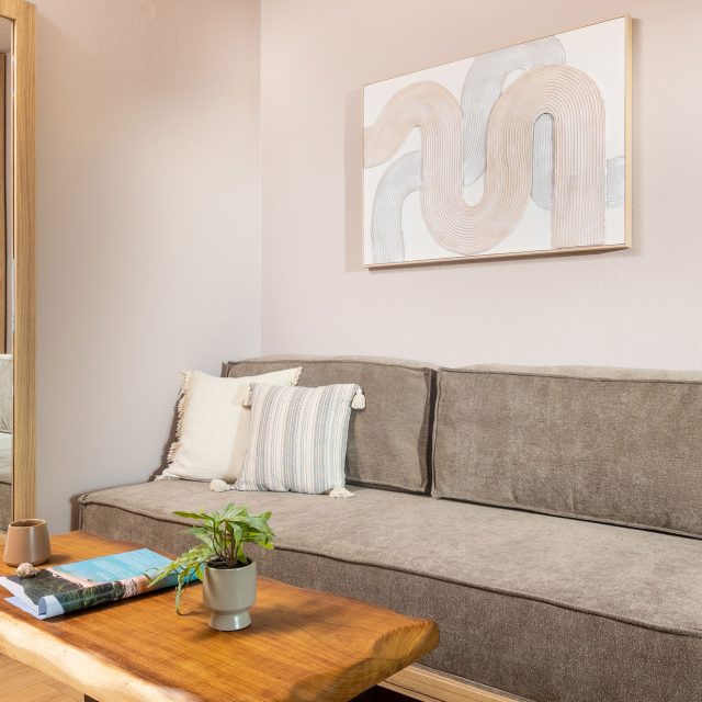 petra-nera-skiathos-deluxe-room-02