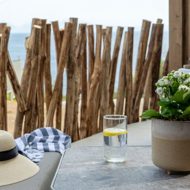 petra-nera-skiathos-deluxe-room-07