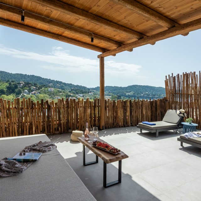 petra-nera-skiathos-king-suite-08