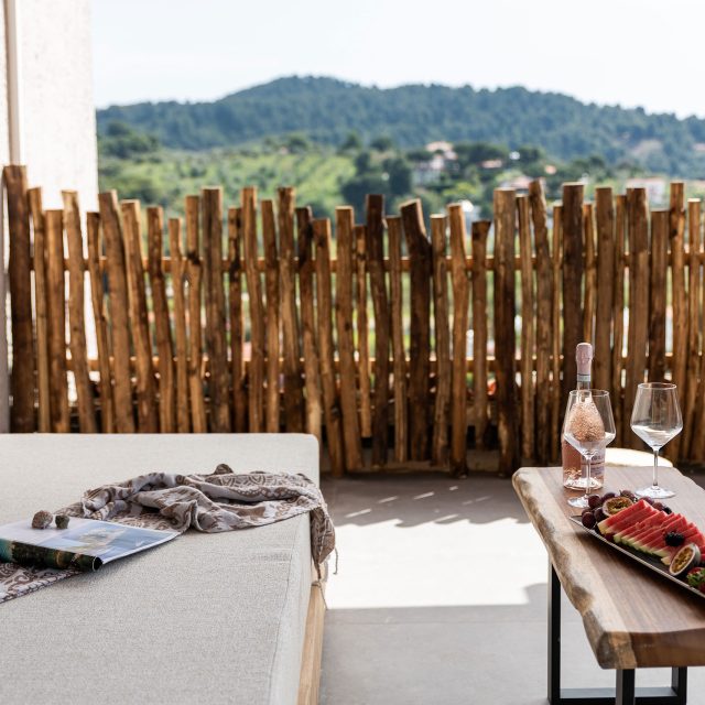 petra-nera-skiathos-king-suite-11