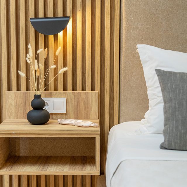 petra-nera-skiathos-queen-suite-07