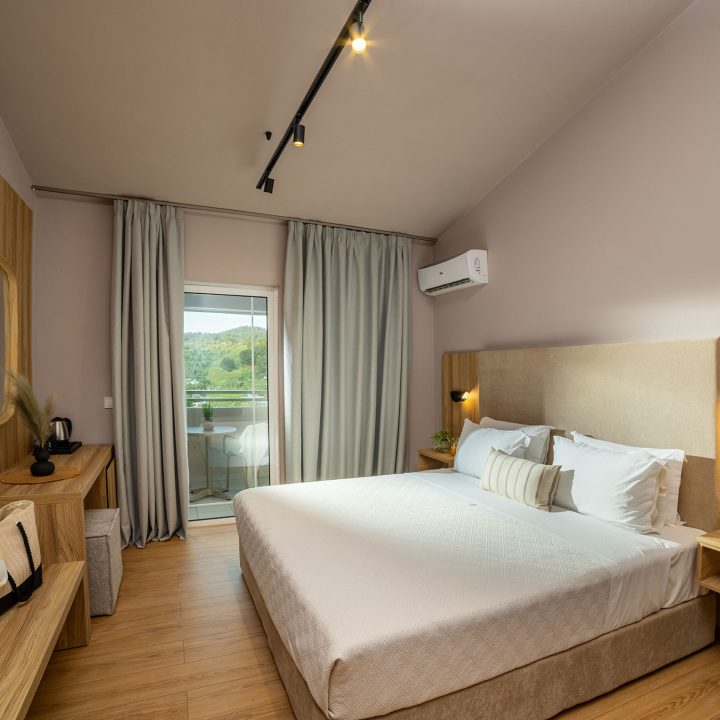 petra-nera-skiathos-standard-room-01